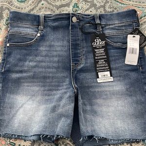 Liverpool The Gia Glider Short